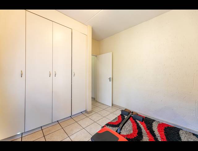 2 BEDROOM SECTIONAL TITLE FOR SALE IN DOUGLASDALE